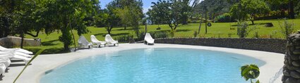 Whimsical Tahitian Cottage Experience-PPT Vanira Lodge - Pool (Main pool - bigger)